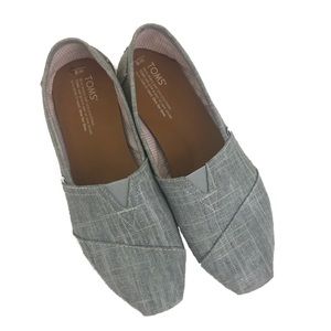 Gray/silver Toms - size 9